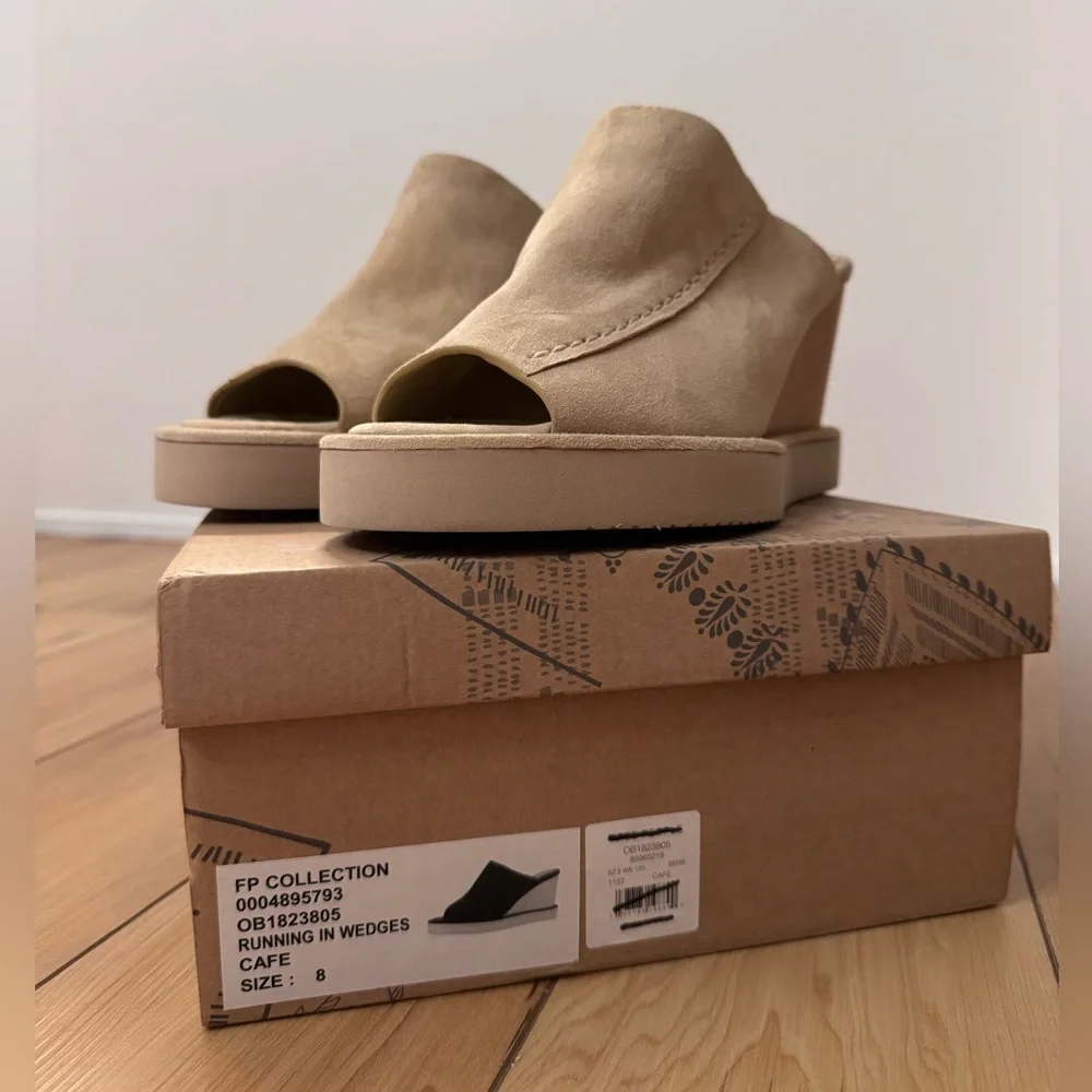 Free People Women's Running in Wedges Mule, Cafe size 8 - Picture 5 of 7